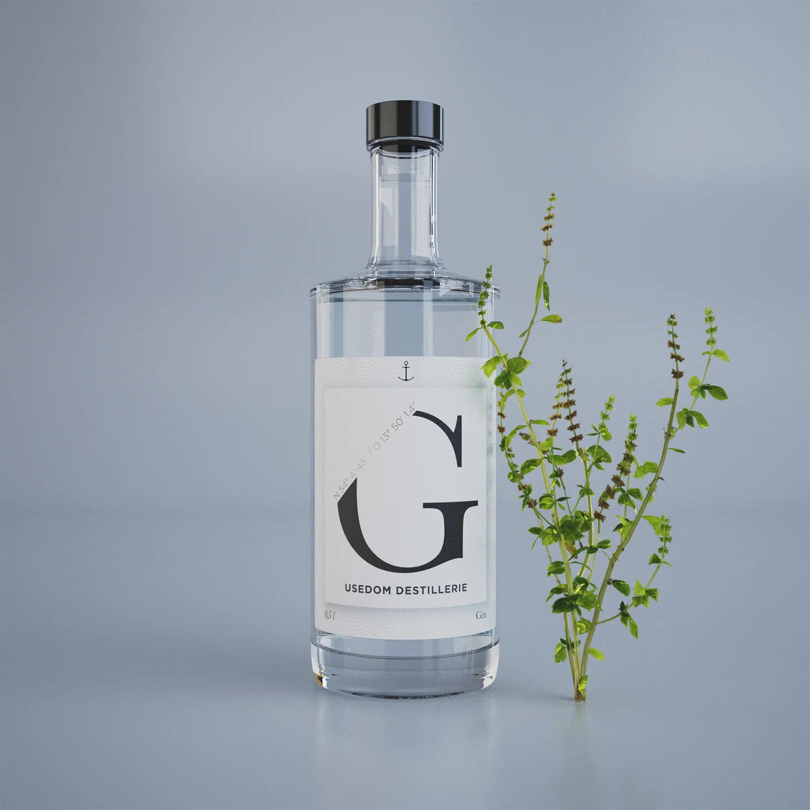 Gin-Flasche der Usedom Destillerie mit Glasdetails und pflanzlichen Elementen – Ansicht 6